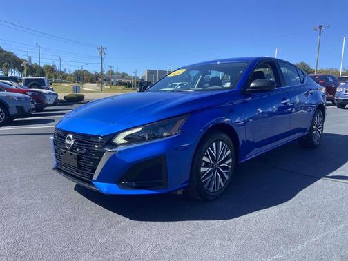 2025 Nissan Altima SV AWD