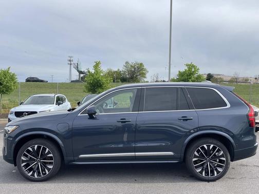 Denim Blue Metallic 2026 Volvo XC90 Plug-In Hybrid Ultra, T8 AWD, Electric/Gasoline, Bright, 6 Seats
