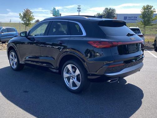 2025 Audi Q5 Prestige TFSI quattro S tronic