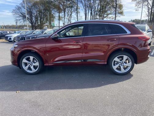 2025 Audi Q5 Premium Plus TFSI quattro S tronic