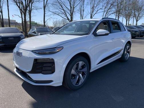 2025 Audi Q6 e-tron Premium Plus quattro