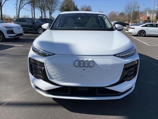 2025 Audi Q6 e-tron Premium Plus quattro