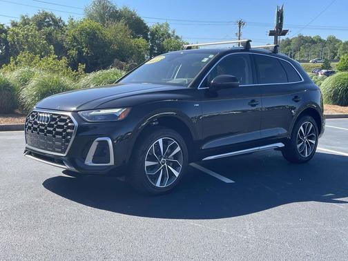 Mythos Black Metallic 2023 Audi Q5 45 S line Premium