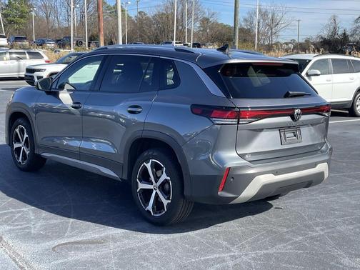 2025 Volkswagen Tiguan 2.0T SE