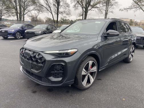 2025 Audi SQ5 3.0T Premium Plus