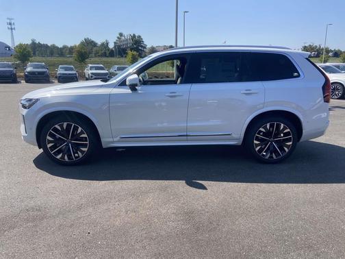 2026 Volvo XC90 B6 Ultra 7-Seater