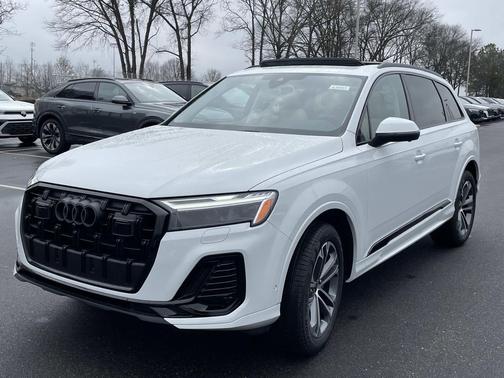 2026 Audi Q7 45 Premium