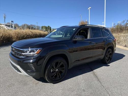 2023 Volkswagen Atlas 3.6L SE w/Technology