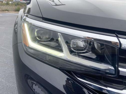 2023 Volkswagen Atlas 3.6L SE w/Technology