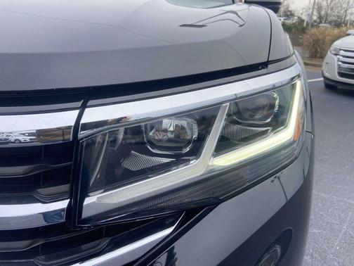 2023 Volkswagen Atlas 3.6L SE w/Technology