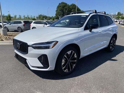 Crystal White Metallic 2026 Volvo XC60 Plug-In Hybrid Plus, T8 AWD Electric/Gasoline, Dark