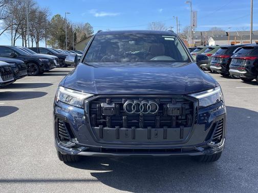 2026 Audi Q7 45 Premium Plus