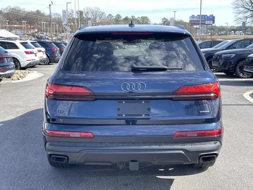 2026 Audi Q7 45 Premium Plus