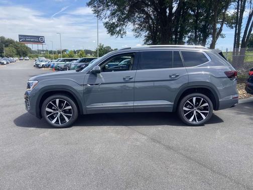 2026 Volkswagen Atlas 2.0T SEL Premium R-Line 4MOTION