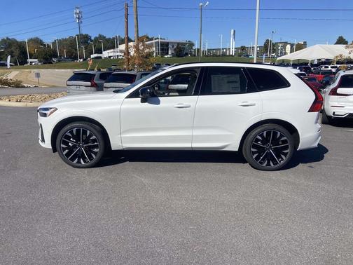 2026 Volvo XC60 B5 Ultra