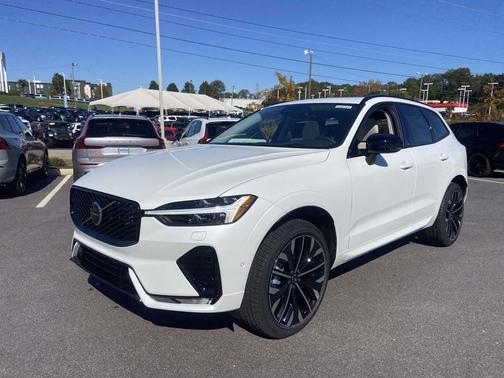 2026 Volvo XC60 B5 Ultra