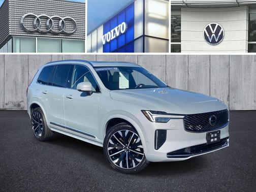 2025 Volvo XC90 B6 Plus 7-Seater