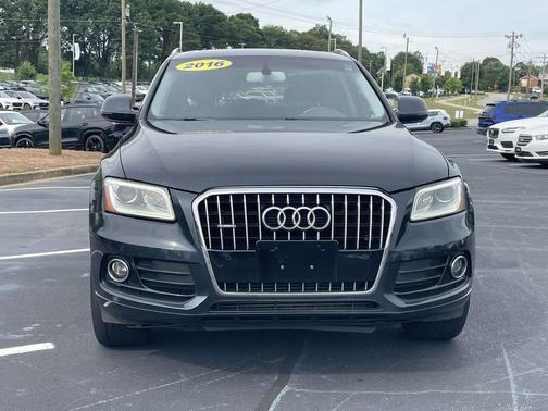 Moonlight Blue Metallic 2016 Audi Q5 2.0T Premium Plus