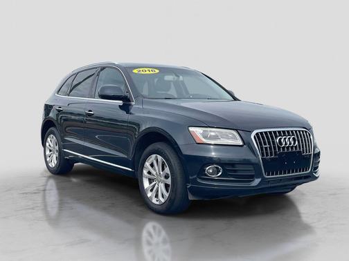 Moonlight Blue Metallic 2016 Audi Q5 2.0T Premium Plus