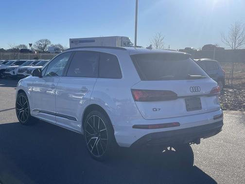 2023 Audi Q7 55 Prestige