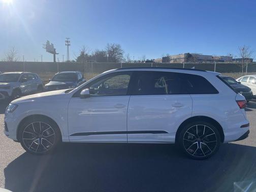 2023 Audi Q7 55 Prestige