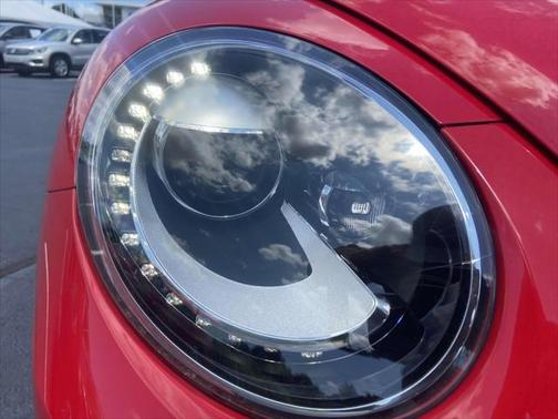 2019 Volkswagen Beetle 2.0T SE