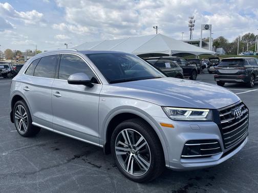 Florett Silver Metallic 2020 Audi Q5 Prestige 55 TFSI e quattro S tronic