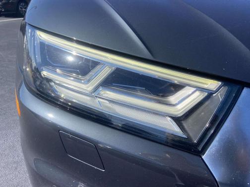 2018 Audi Q5 2.0T Tech Premium