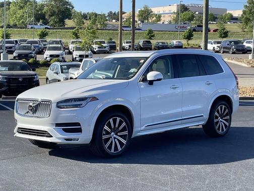 Crystal White Metallic 2024 Volvo XC90 B6 Plus Bright Theme 7-Seater