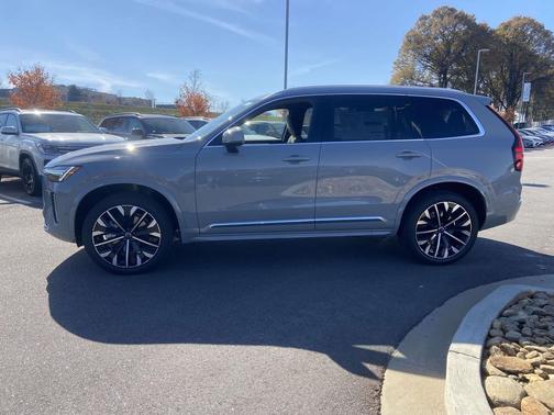 2026 Volvo XC90 B6 Plus 7-Seater