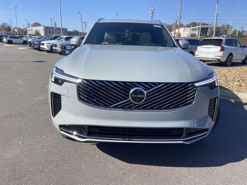 2026 Volvo XC90 B6 Plus 7-Seater