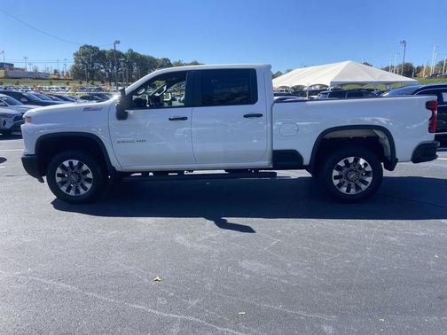 2024 Chevrolet Silverado 2500 Custom