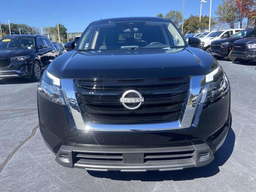 2025 Nissan Pathfinder SV FWD