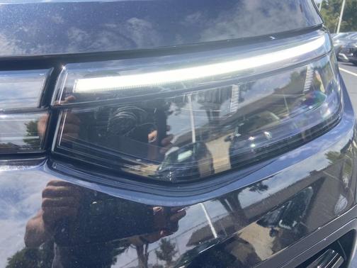 2025 Volkswagen Tiguan 2.0T SE R-Line Black 4MOTION