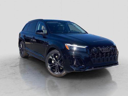 2026 Audi Q7 55 Premium Plus