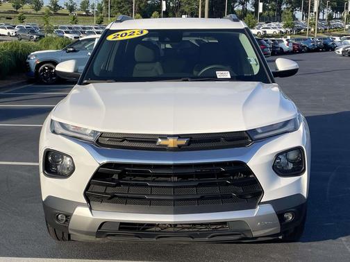 Summit White 2023 Chevrolet Trailblazer LT