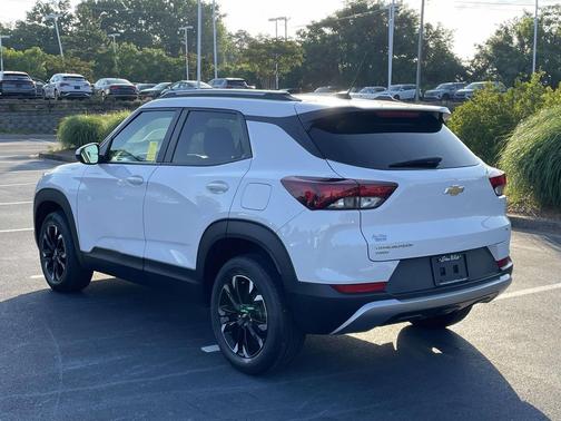 Summit White 2023 Chevrolet Trailblazer LT