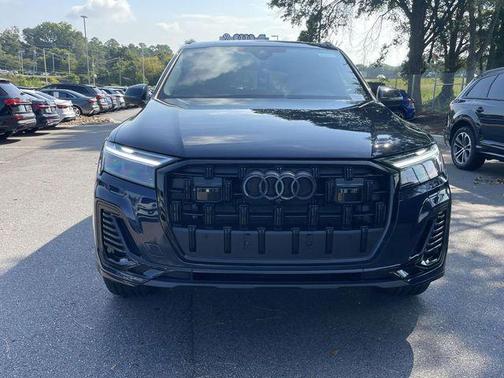 Waitomo Blue Metallic 2026 Audi Q7 45 Premium Plus