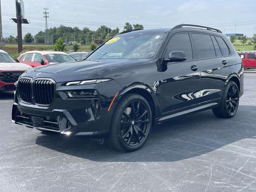 Black Sapphire Metallic 2026 BMW X7 xDrive40i