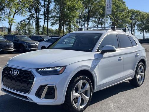 White 2023 Audi Q5 45 S line Prestige