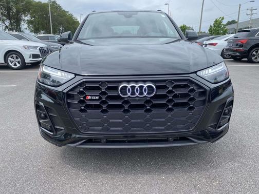 Mythos Black Metallic 2023 Audi SQ5 3.0T Prestige