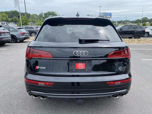 Mythos Black Metallic 2023 Audi SQ5 3.0T Prestige