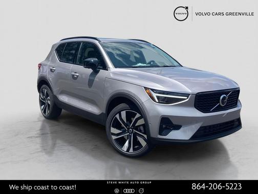 2026 Volvo XC40 B5 Ultra