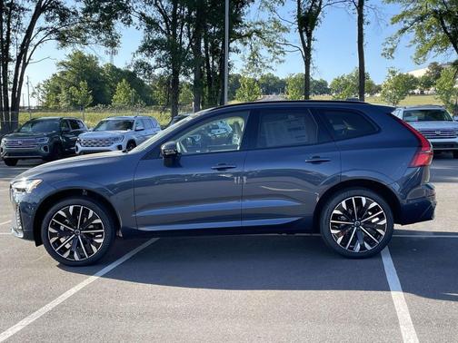 Denim Blue Metallic 2026 Volvo XC60 B5 Ultra