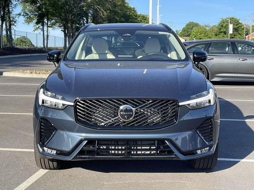 Denim Blue Metallic 2026 Volvo XC60 B5 Ultra