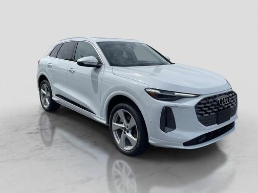 2026 Audi Q5 Premium Plus TFSI quattro S tronic