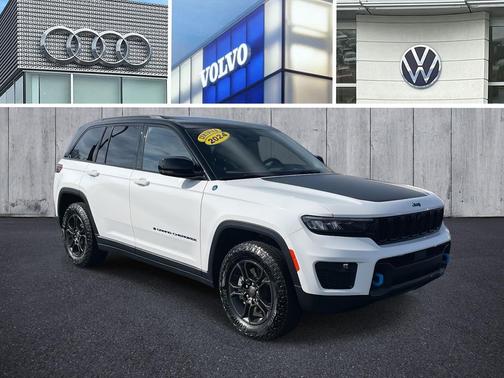 2024 Jeep Grand Cherokee 4xe Trailhawk