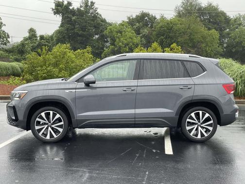 Gray 2024 Volkswagen Taos 1.5T SE