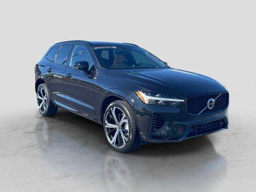 Onyx Black Metallic 2024 Volvo XC60 Recharge Plug-In Hybrid T8 Ultimate Dark Theme