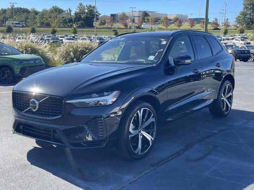 Onyx Black Metallic 2024 Volvo XC60 Recharge Plug-In Hybrid T8 Ultimate Dark Theme